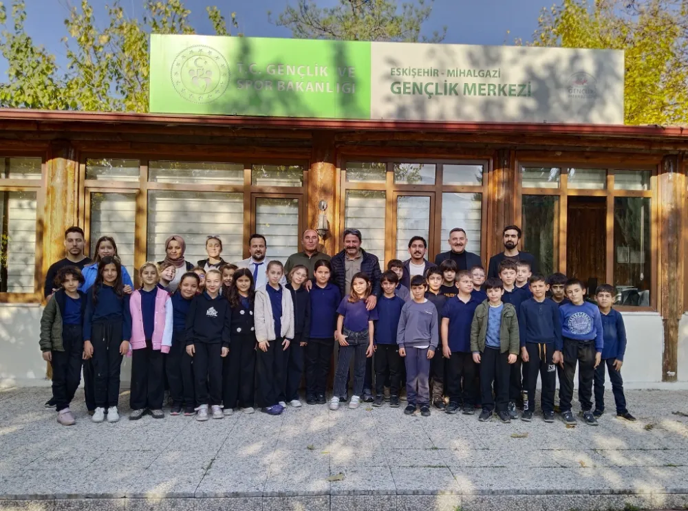 Gençlik ve Spor İl Müdürü Kalın, Mihalgazi’de Gençlerle Buluştu