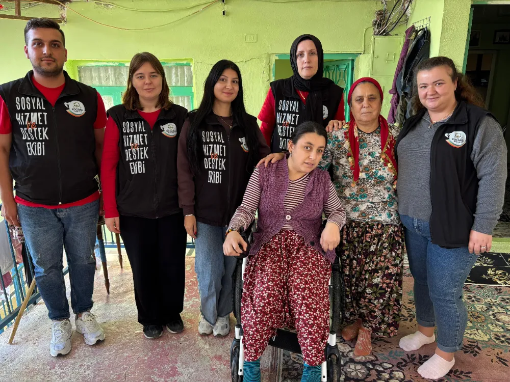 Koçarlı Belediyesi Sosyal Hizmet Destek Ekibi İhtiyaç Sahiplerinin Yanında