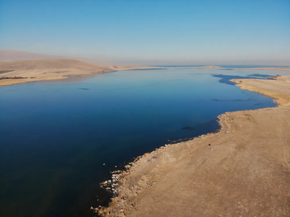 Çıldır Gölü Kısmen Dondu: Atlı Kızak Sezonu Geri Sayımda
