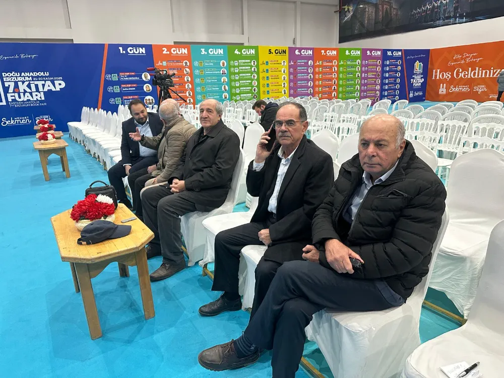 Prof. Dr. Hakan Kadıoğlu, Erzurum’da Kitapseverlerle Buluştu