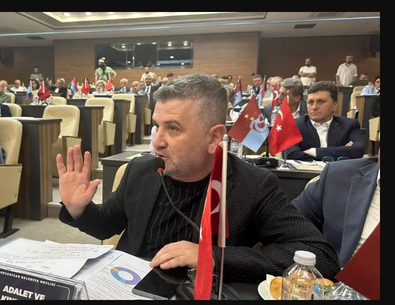 AK Partili Ufuk Hoş, Ortahisar Meclisi’nde Muhalefet Açığını Kapatıyor