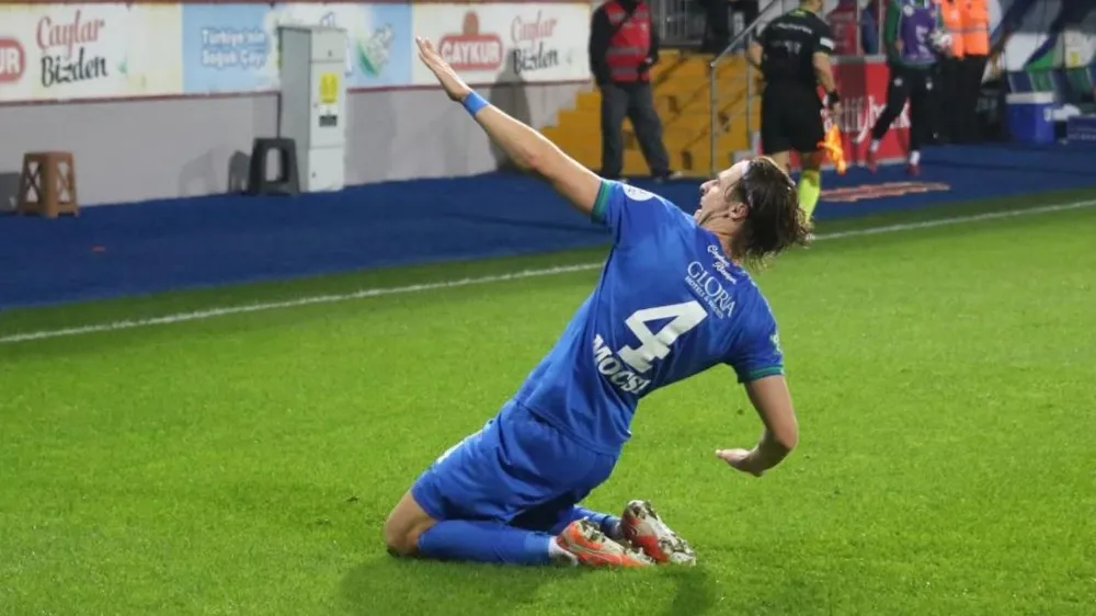 Rizespor’da Galibiyeti Mosci Getirdi, Taraftardan İlhan Palut’a Sert Protesto!