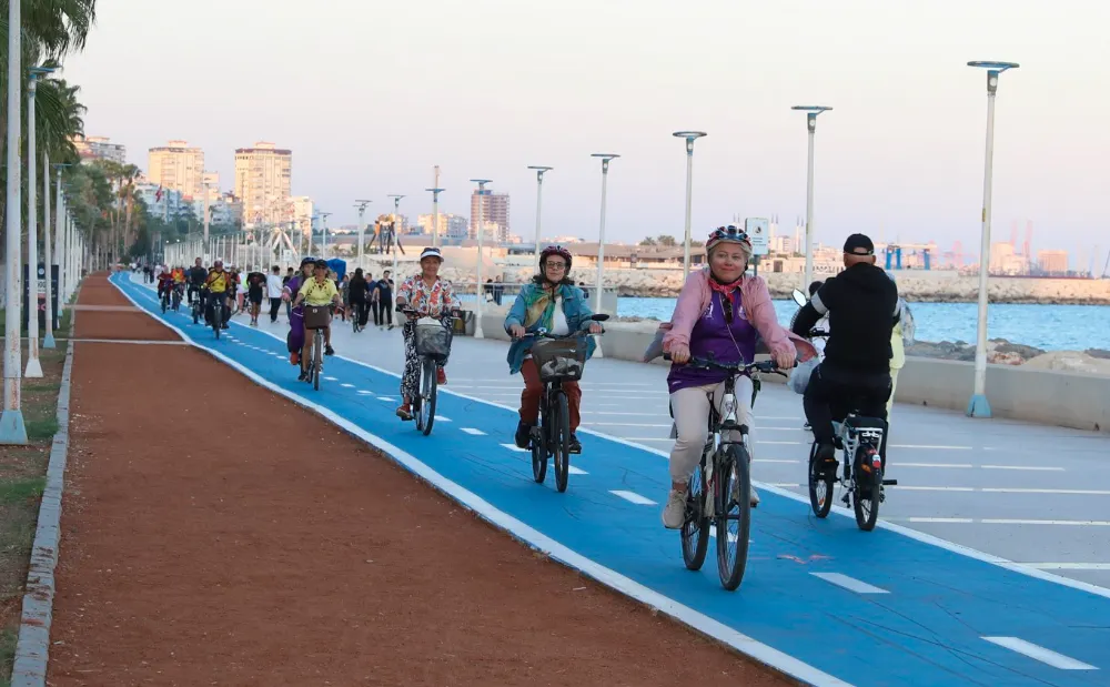 Mersin’de kadınlara ücretsiz bisiklet sürüş eğitimi