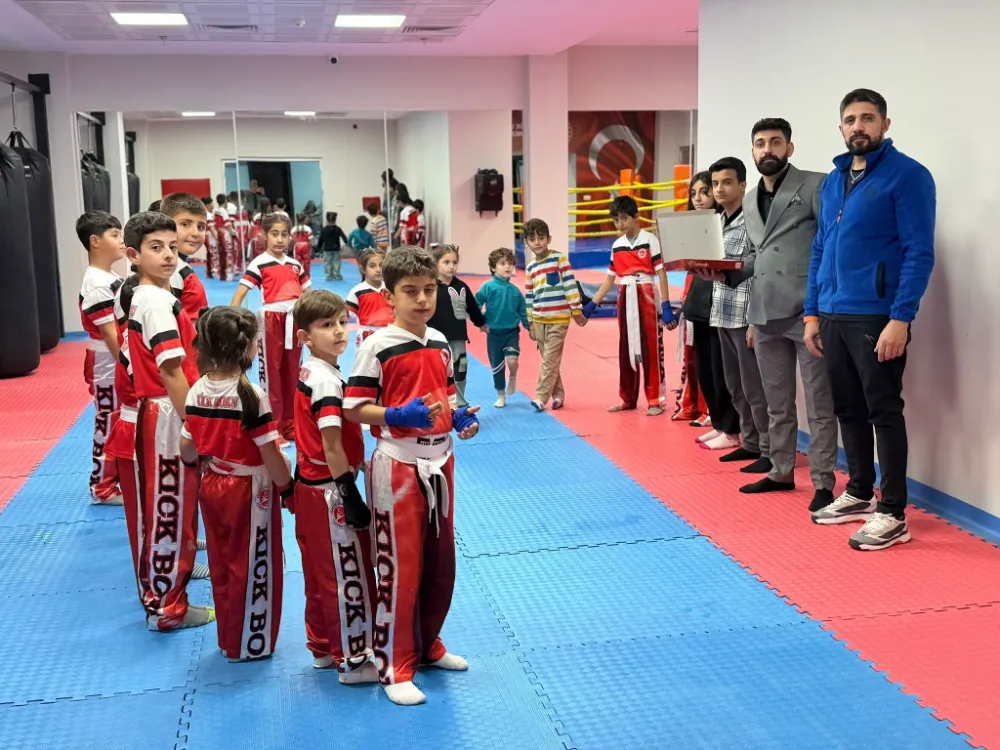 Erzurum GSİM spor salonlarında tatlı antrenman