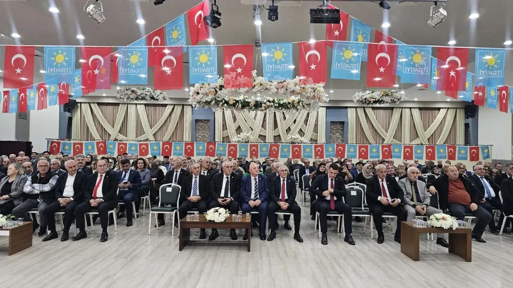 Artvin’de İYİ Parti’de Bayrak Değişimi