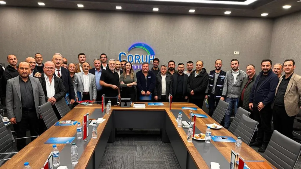 Çoruh EDAŞ’tan İlçe Yöneticilerine İletişim ve Beden Dili Eğitimi