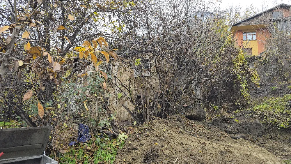 Karabük’te Metruk Binada Yangın Paniğe Yol Açtı