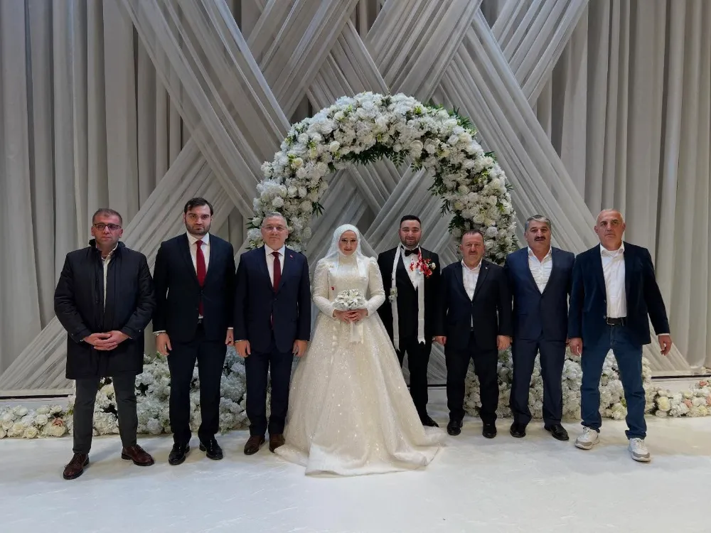 Kalkandere’de Mutlu Gün: Hamza Han Yılmaz ile Betül Bilgiç Evlenerek Hayatlarını Birleştirdi