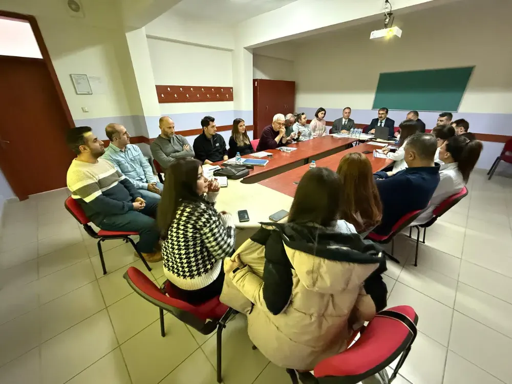 Artvin Fen Lisesi’nde Akademik Başarıyı Artırma Toplantısı