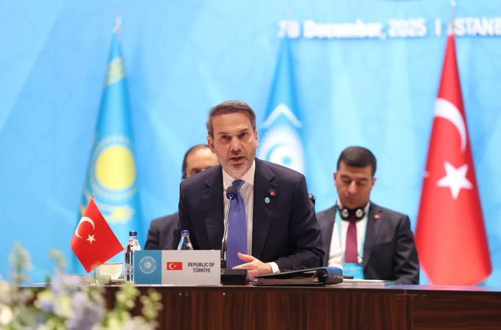 “Bakan Bayraktar: Doğudan Batıya ‘Yeşil Enerji Hattı’ Kuruluyor”