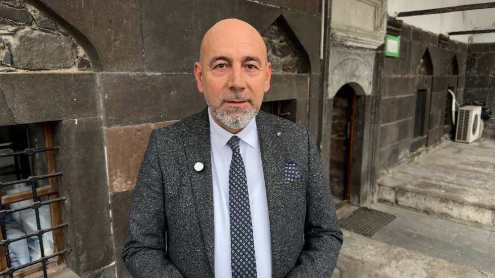 23 Yıl Önce Çalınan Anadolu’nun En Eski Türk Kitabesi Jandarma Operasyonuyla Ele Geçirildi