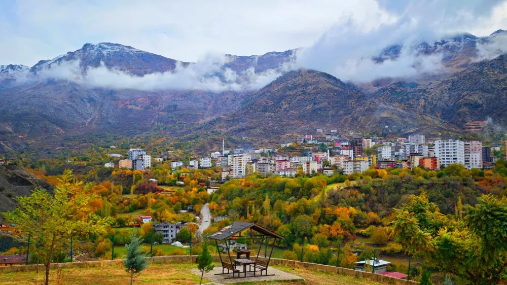 Sason Dağları Sonbaharın Tüm Renklerini Sergiledi