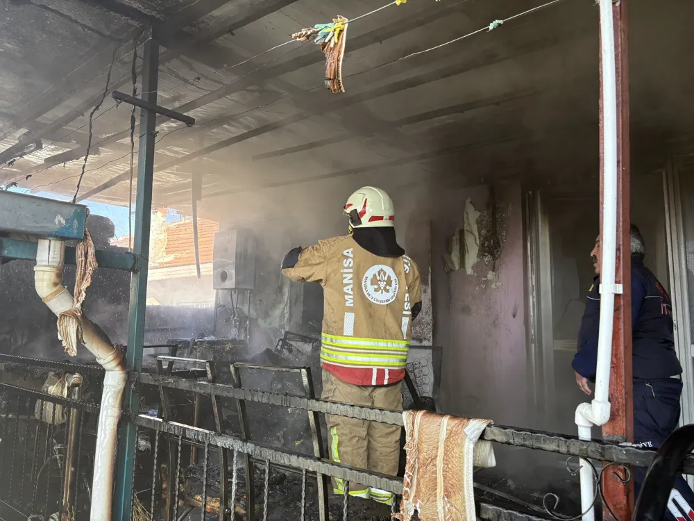 Kula’da Müstakil Evde Yangın: Paniğe Neden Oldu