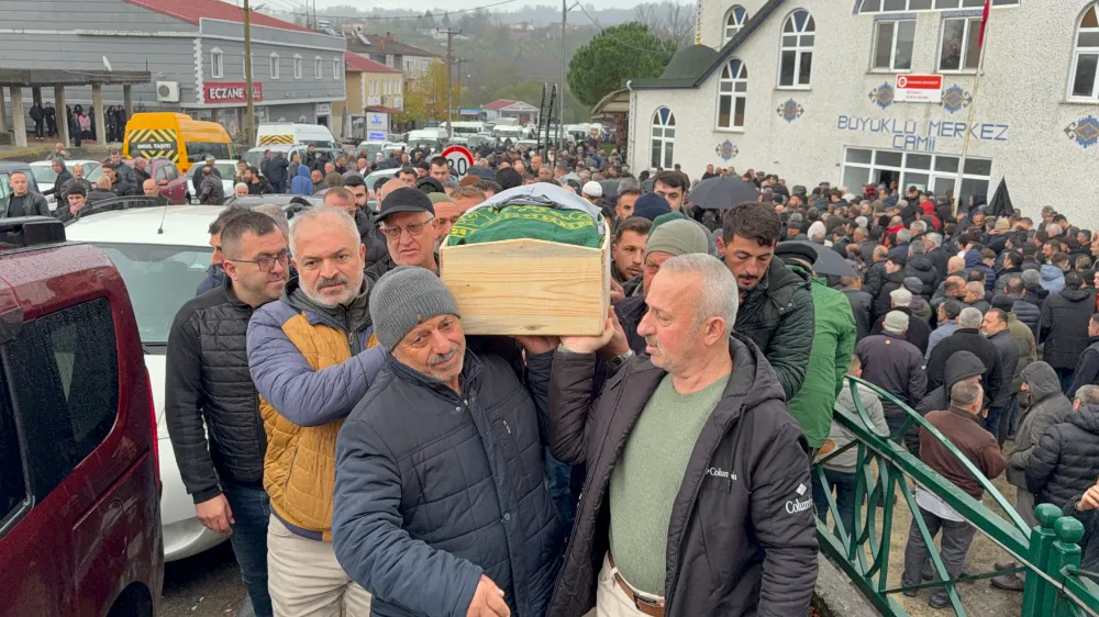 Samsun’da silaj makinesine kaptırdığı kolu sonrası hayatını kaybeden 10 yaşındaki çocuk toprağa verildi