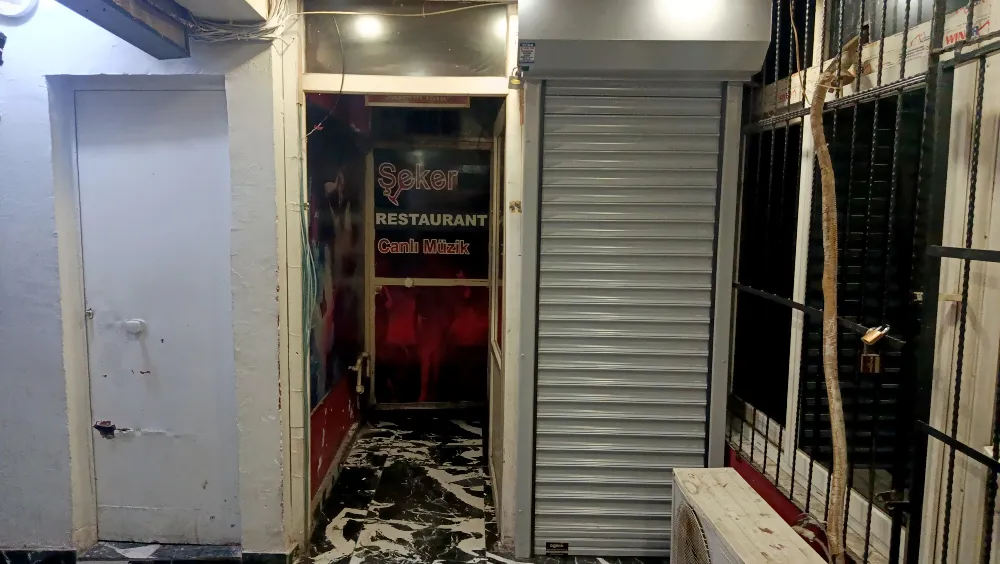 Adana’da Barda Silahlı Kavga: Solist Hayatını Kaybetti