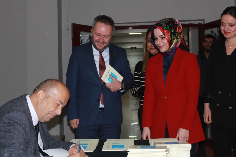 Siirt’te Özel Bireyin Hayali Gerçek Oldu: Kendi Şiir Kitabını Yayınladı