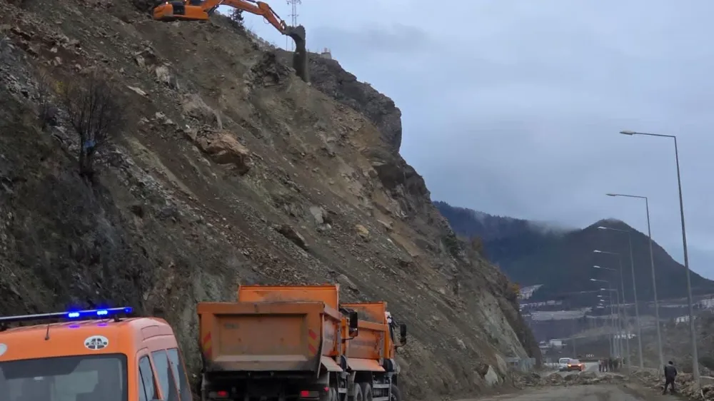 Artvin–Yusufeli Karayolu’nda Heyelan Riski Nedeniyle Çalışmalar Başladı