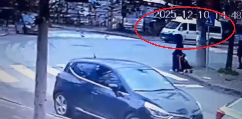 Gebze’de 10 Yaşındaki Çocuk Servis Minibüsünün Çarpmasıyla Hayatını Kaybetti