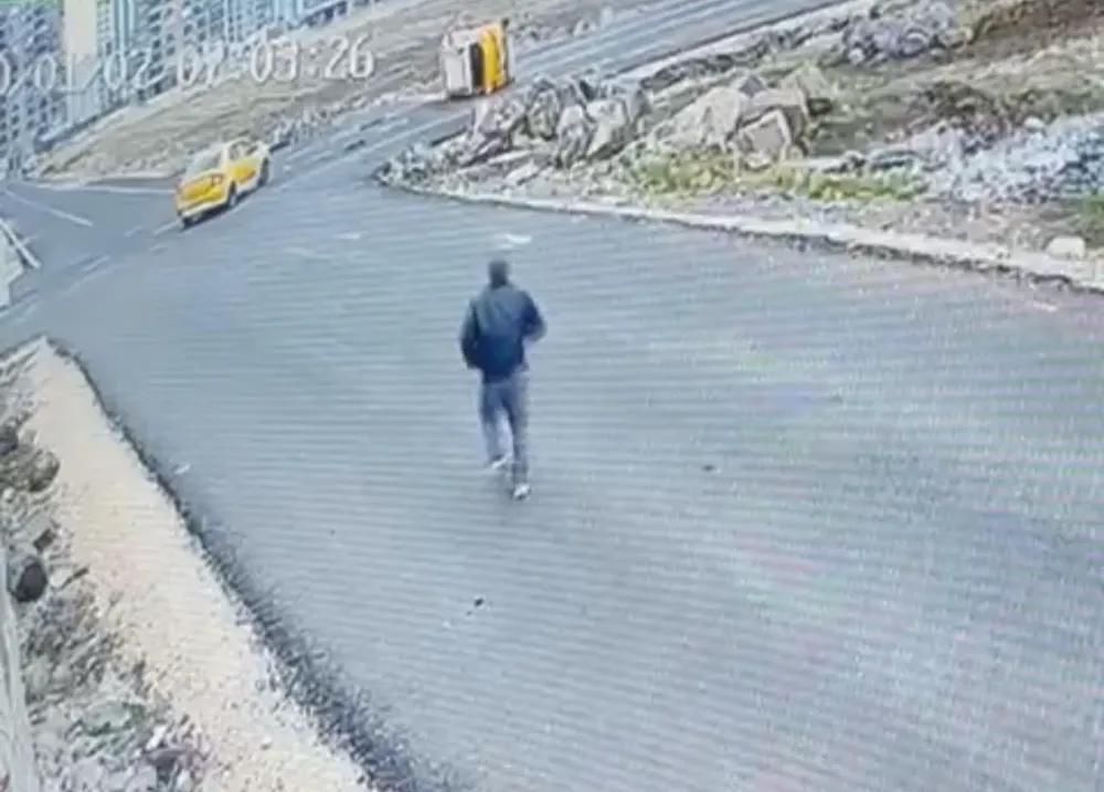 Diyarbakır’da İki Ticari Taksi Çarpıştı: Kaza Kamerada