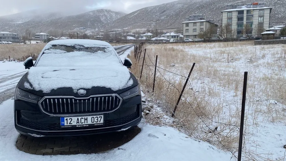 Karlıova Beyaz Örtüyle Karşılandı