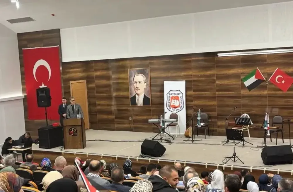 Bayburt’ta Filistin’e Destek İçin Dayanışma Konseri Düzenlendi