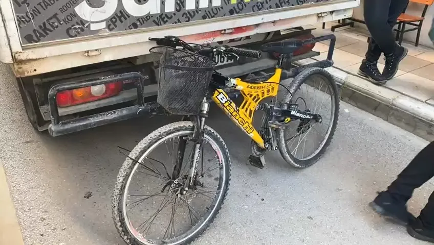 Elazığ’da Bisikletli Pikaba Çarptı: 1 Yaralı