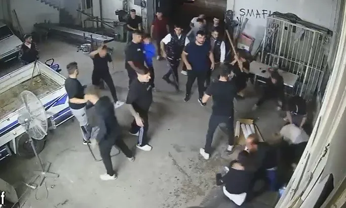 Konya’da Sopa, Kürek ve Tüfekli İş Yeri Kavgası Kamerada