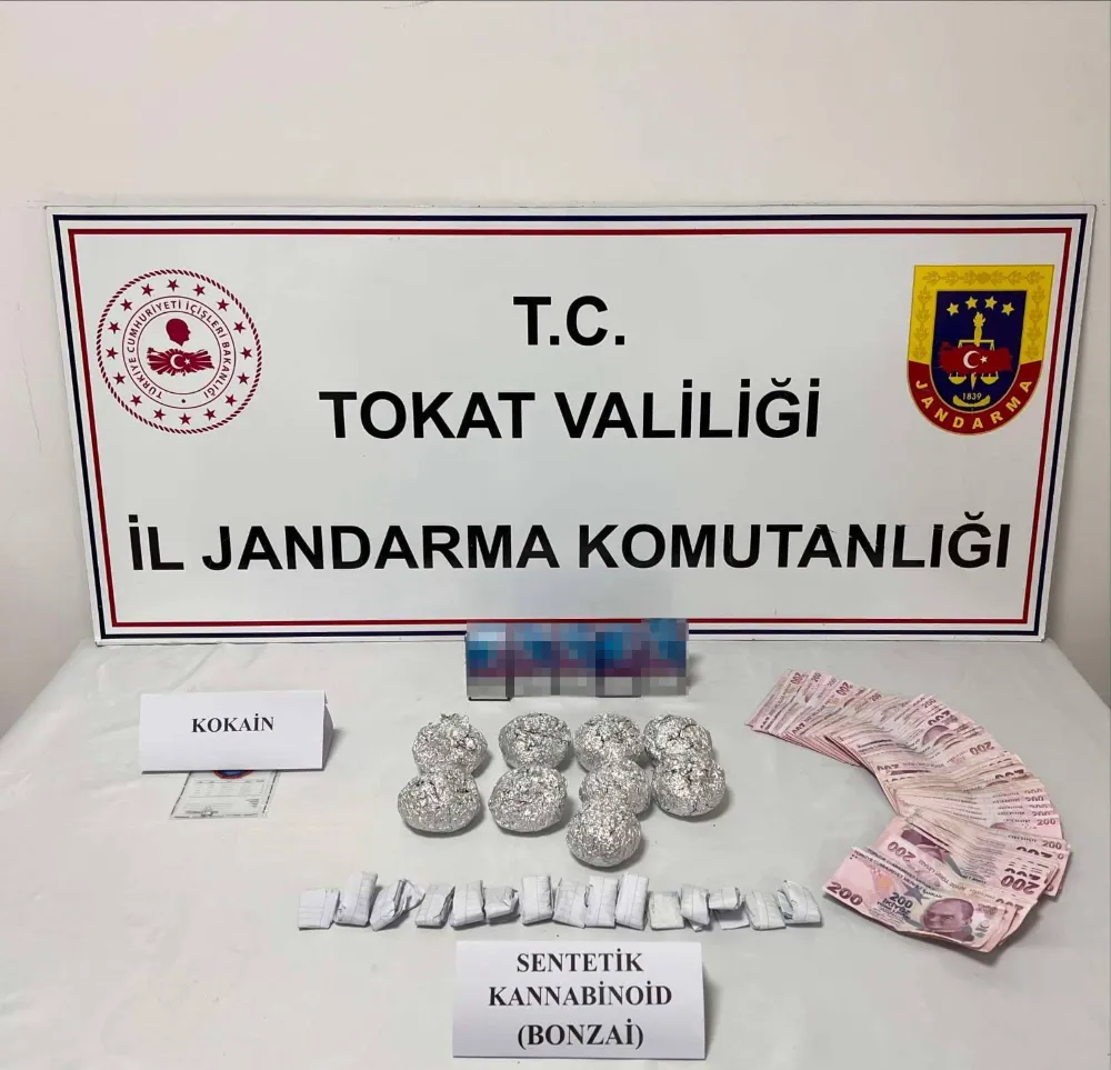 Tokat’ta Jandarma Uyuşturucu Operasyonunda 5 Şüpheli Yakalandı