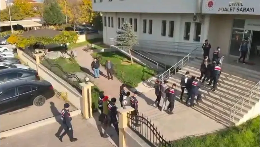 Denizli’de “Yabancı Gelin” Dolandırıcılığı: 5 Kişi Yakalandı