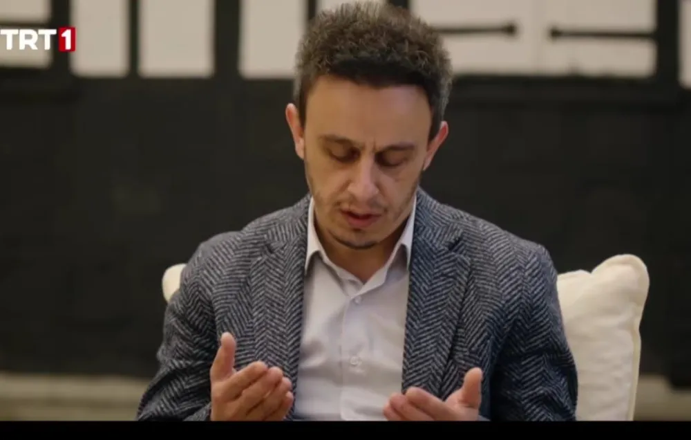 Trabzonlu Kur’an Okuma Birincisi Dizede Yasin Okudu