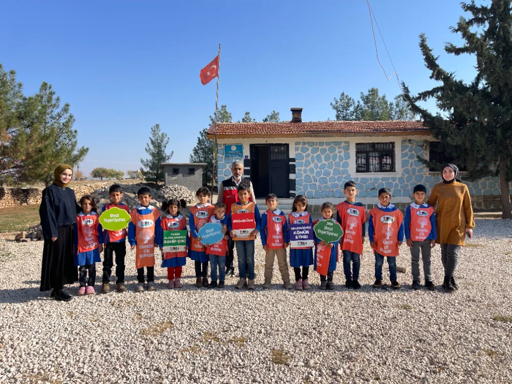 Siverek’te Miniklere Doğa Dersi: Ağaç Sevgisi ve Çevre Bilinci Aşılandı