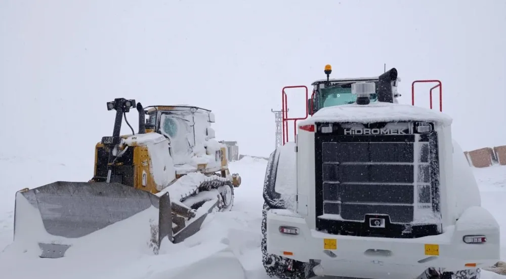 Şırnak’ta Kar Yağışıyla Beyaz Esaret Başladı