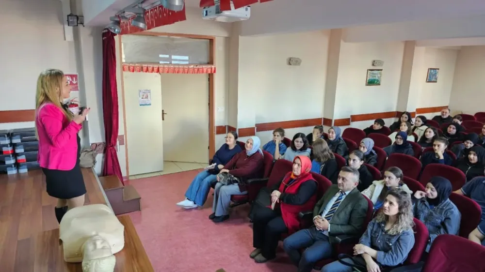 İyidere’de İlk Yardım Eğitimleri: “Anahtar Gençlerde”