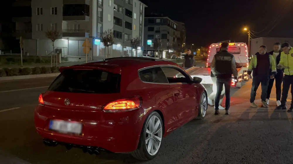 Çorlu’da Abart Egzozlu Araca 9 Bin 267 Lira Ceza