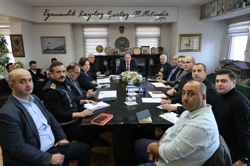 Arhavi Belediyesi’nde Birim Amirleri Toplantısı Gerçekleştirildi