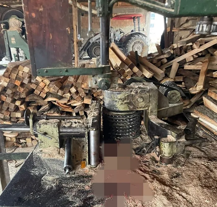 Sinop’ta İş Kazası: Hızar Makinesine Kolu Sıkıştı