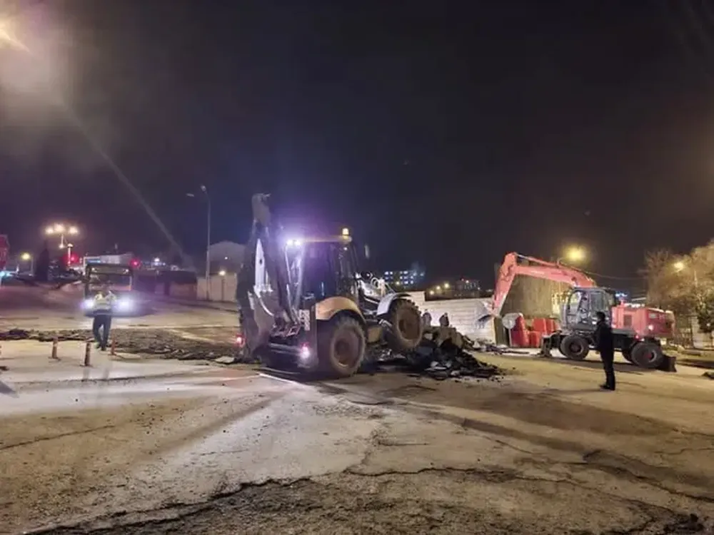 Bayburt’ta Kışla Rampasında Asfalt Yenileme Çalışmaları Başladı