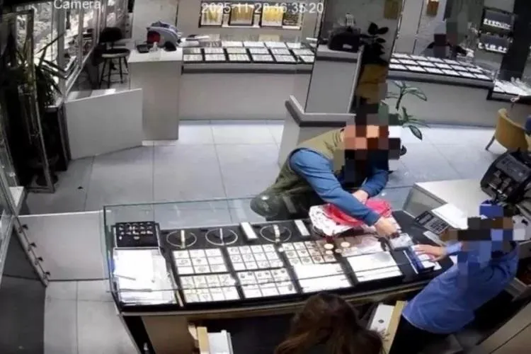 “Bursa’da 4 Milyon TL’lik Altın Hırsızlığı Çözüldü: Jandarma 12 Günlük Şifreyi Çözdü”