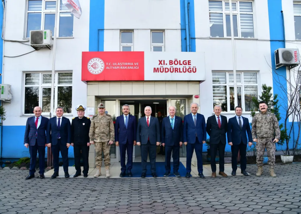 Trabzon Valisi Aziz Yıldırımdan Ulaştırma ve Altyapı Bakanlığı 11. Bölge Müdürlüğüne Ziyaret