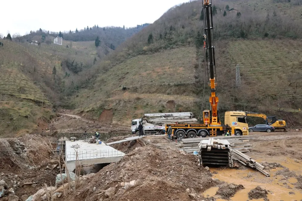 Arsin Belediyesinden Yanbolu-Santa Harabeleri Grup Yoluna Yeni Yatırım