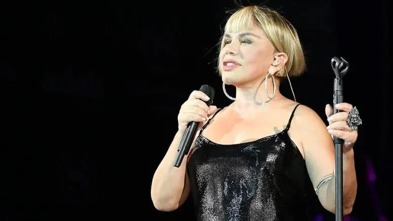 Sezen Aksu, 5 Yıl Aradan Sonra 12 Şarkılık Yeni Albümüyle Müzik Dünyasına Dönüyor