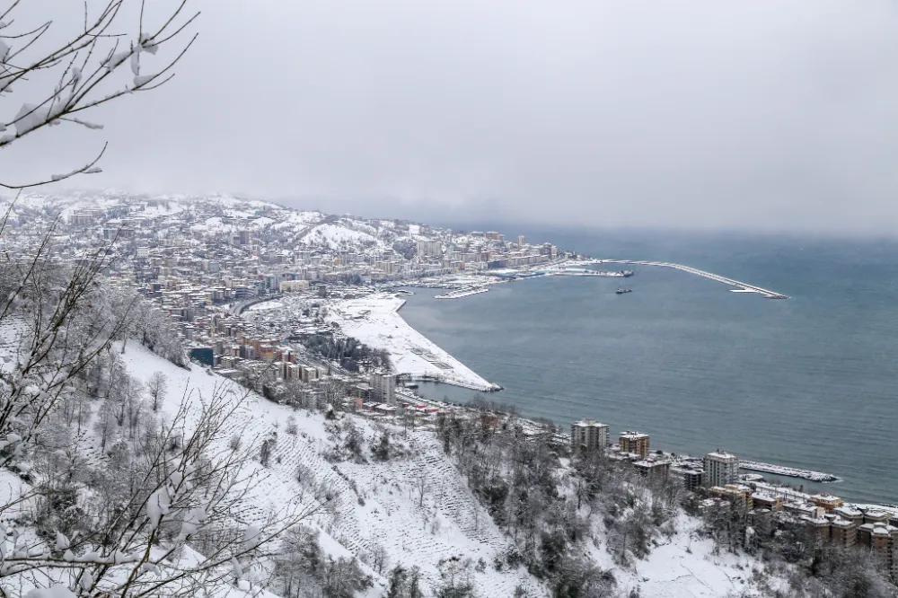 Rize Belediyesi, Son Yılların En Soğuk Kışını Yaşıyor