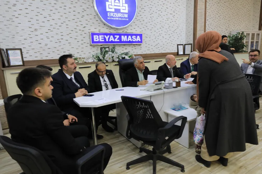 Erzurum Büyükşehir Belediyesi Halk Günü Buluşmasında Halkla Bir Araya Geldi