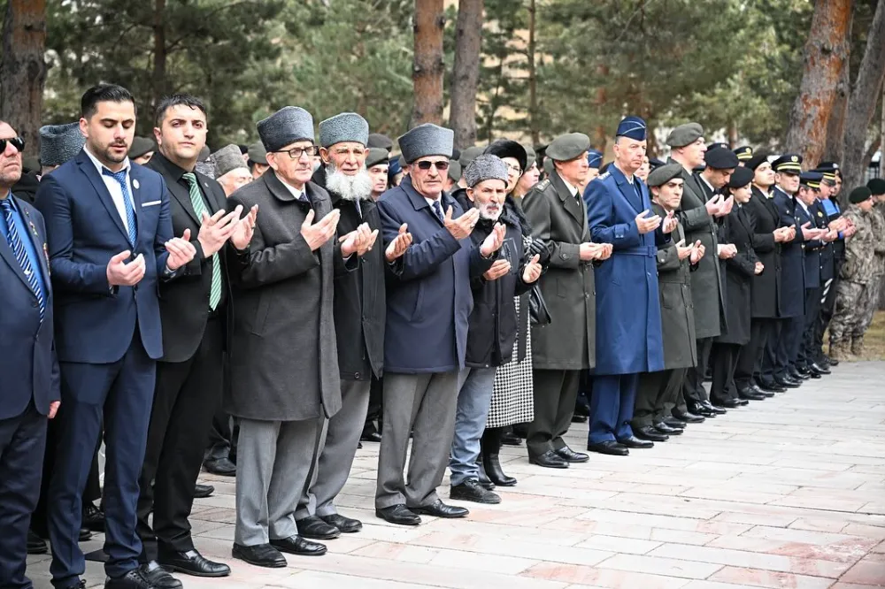 Erzurum Valiliği,Çanakkale Zaferi’nin 110. Yılında Şehitlerimizi Andı