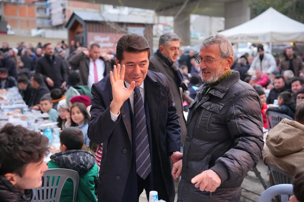 Başkan Kaya, Yenicuma ve Boztepe mahalle sakinleriyle iftarda buluştu