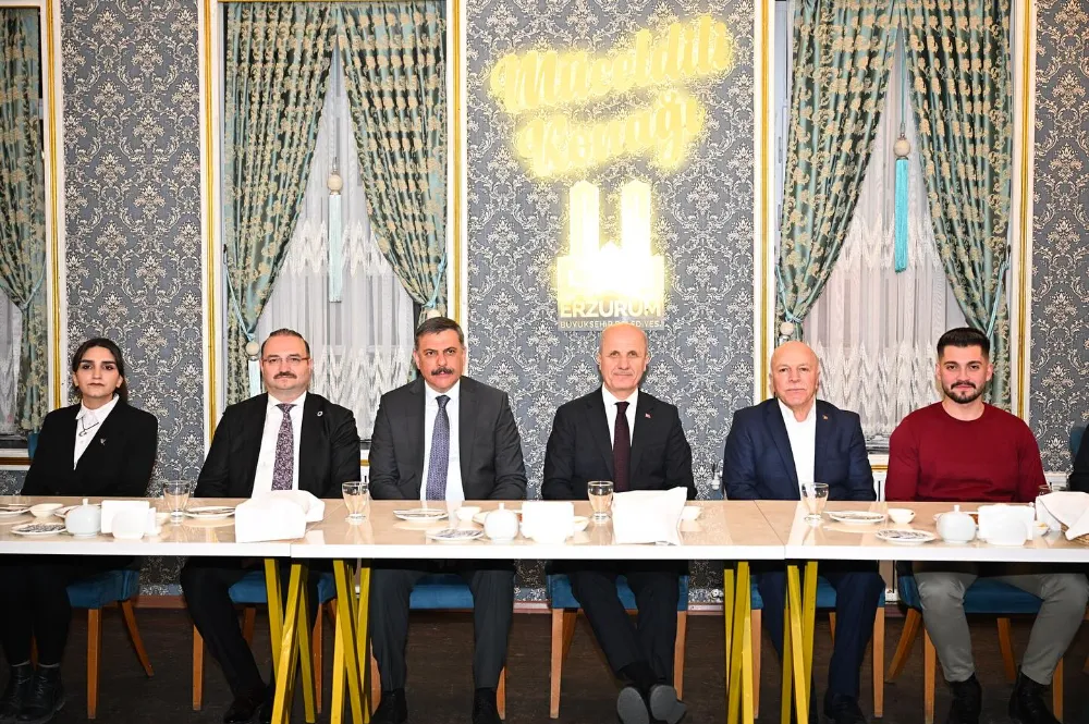 YÖK Başkanı ve Heyeti Erzurum’da Gençlerle Sahur Yaptı