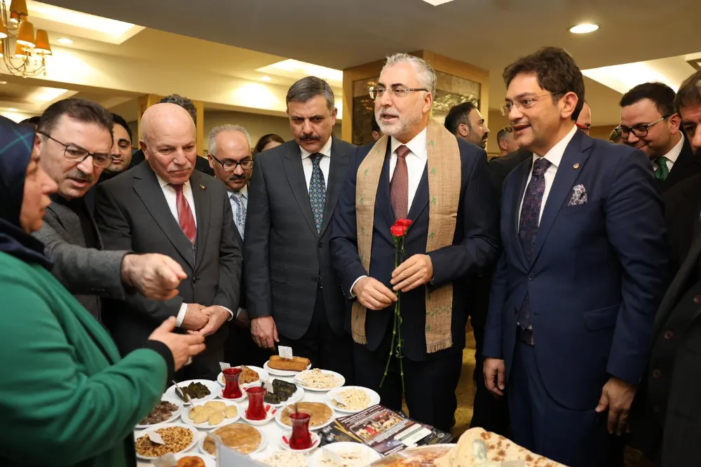 Erzurum Ticaret Borsası, Kadınlar Günü Programına Katıldı ve Gastronomi Çalışmalarını Sergiledi