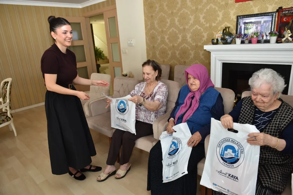 ORTAHİSAR BELEDİYESİ, HUZUREVİ SAKİNLERİNİ ANNELER GÜNÜ