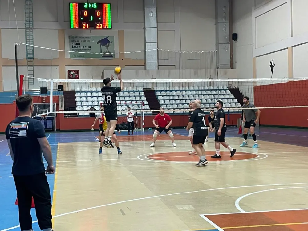 Gençlik ve Vatan Temalı Voleybol Turnuvası Finali Nefes Kesti