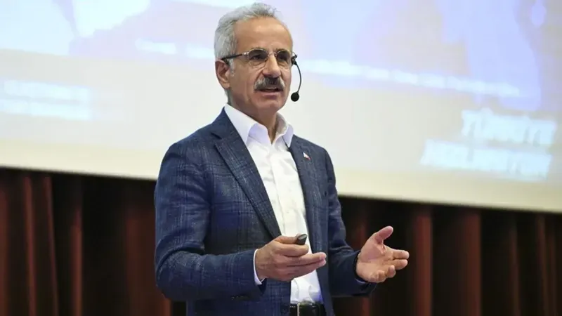 Ulaştırma Bakanı Uraloğlu Açıkladı: Hızlı Tren ve Otoyol Hatları Geliyor
